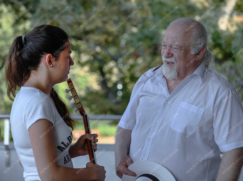 Művészet - Debrecen - Gitáros találkozó 