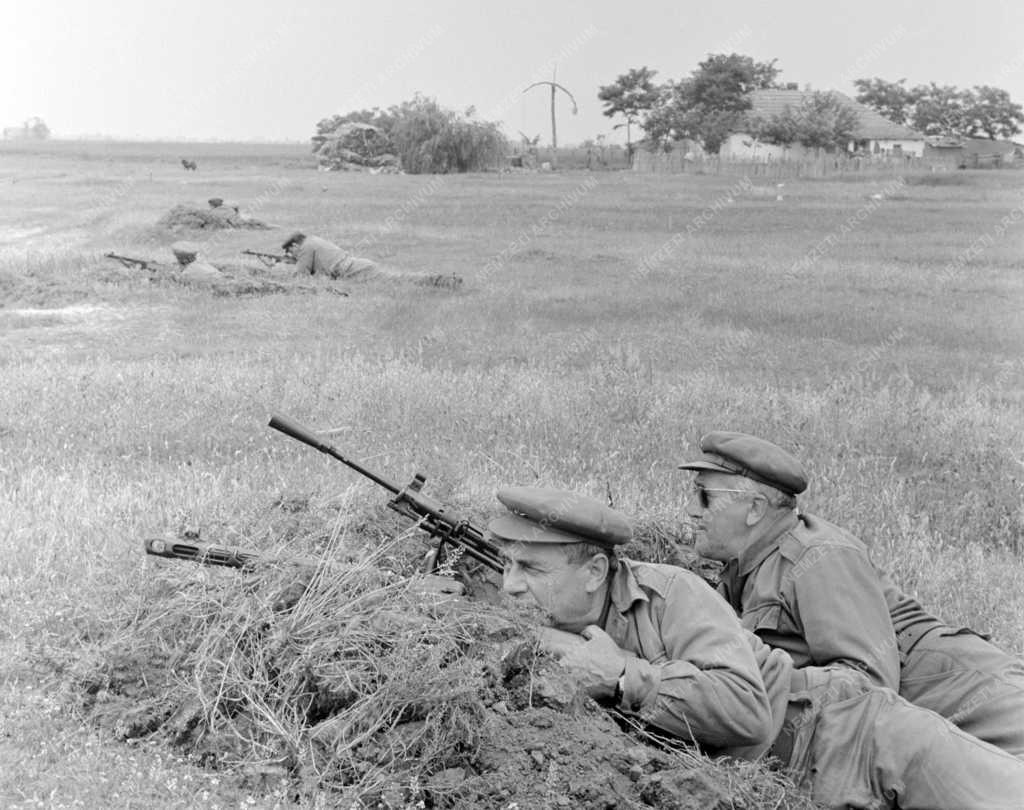 Honvédelem - Oktatás - Koncentrált kiképzés a munkásőrségnél