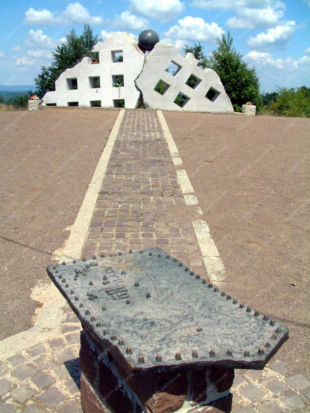 Emlékmű - Recski Nemzeti Emlékpark