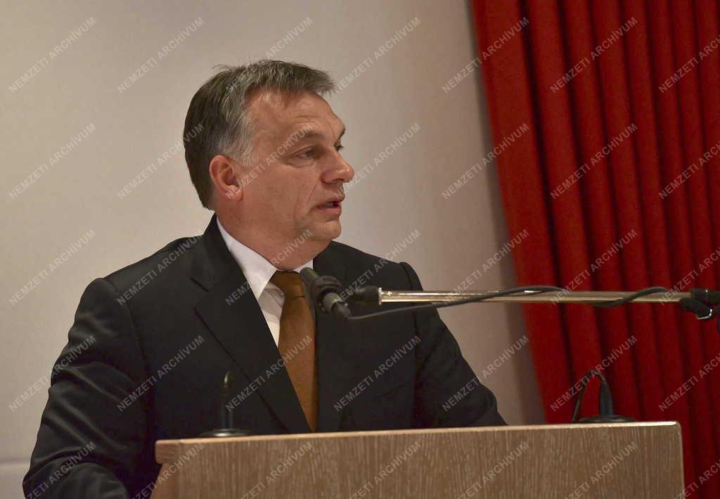 Orbán Viktor Baden-Badenben