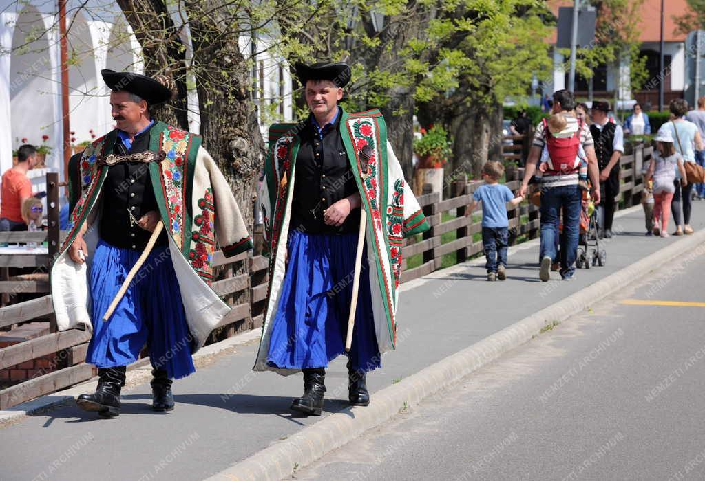 Idegenforgalom - Hortobágy - Megkezdődött a turistaszezon 