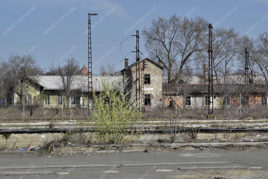 Kereskedelem - Budapest - A Négy Tigris Piac elhagyott területe