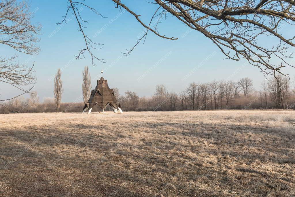 Idegenforgalom - Pusztavacs - Magyarország geometriai középpontja