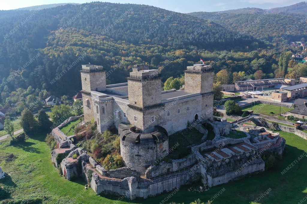 Városkép - Miskolc - A diósgyőri vár