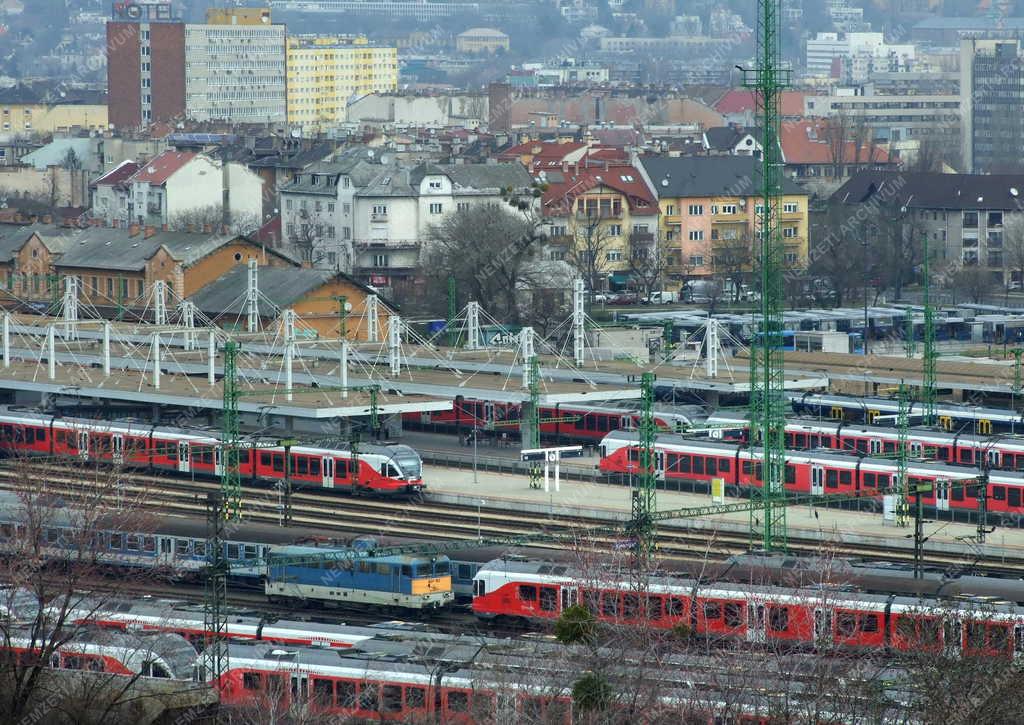 Közlekedés - Budapest - A kelenföldi vasúti pályaudvar