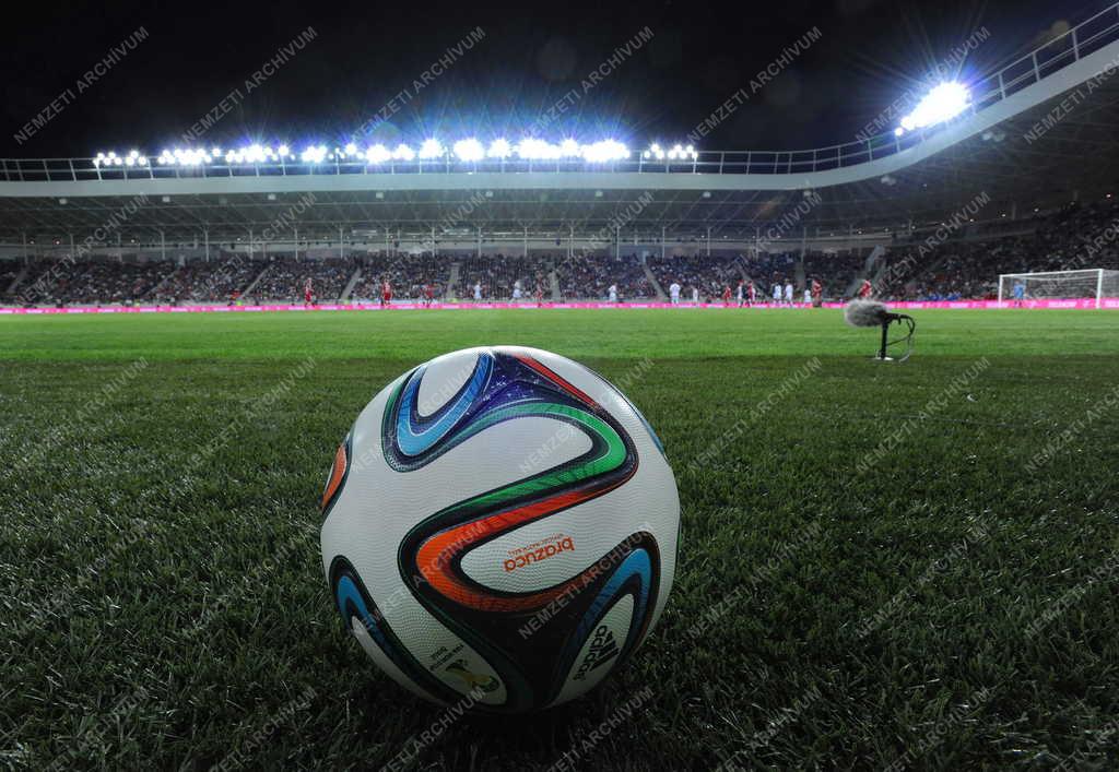 Sportlétesítmény - Debrecen - Felavatták a  Nagyerdei Stadiont