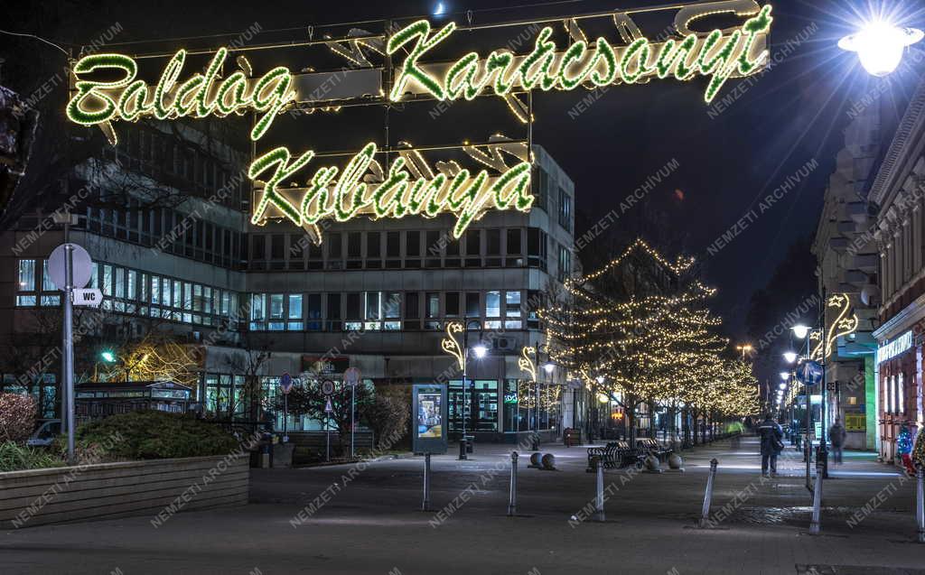 Ünnep - Karácsonyi díszkivilágítás Kőbányán