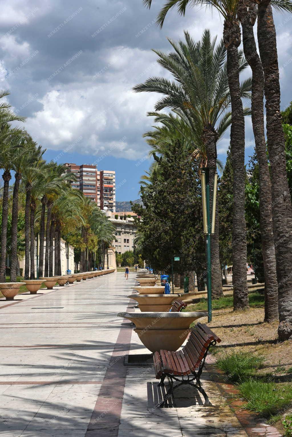 Turizmus - Benidorm - Az Aiguera Park