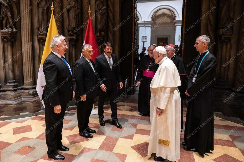 Ferenc pápa találkozója Áder Jánossal, Orbán Viktorral és Semjén Zsolttal