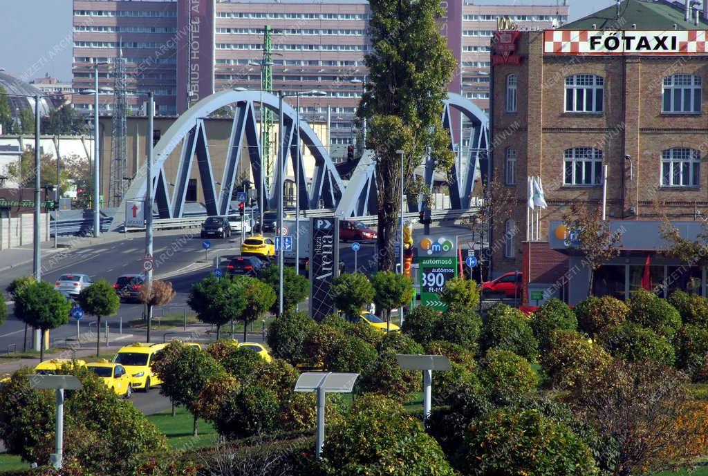 Közlekedés - Budapest - A Főtaxi Zrt. székháza 