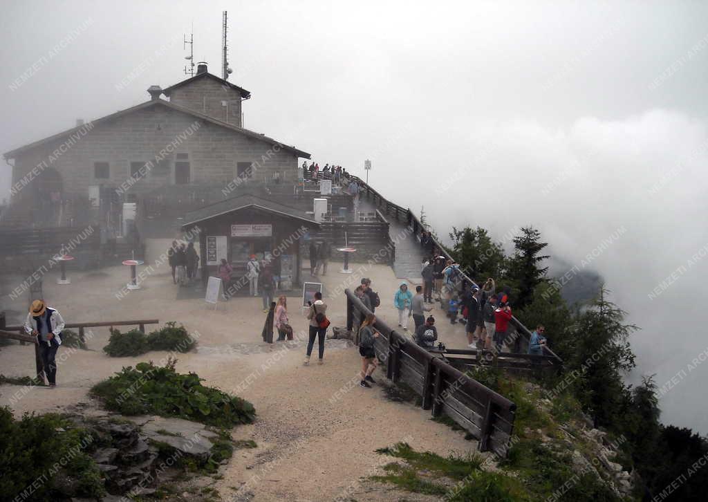 Épület - Berchtesgaden - Turisták a 