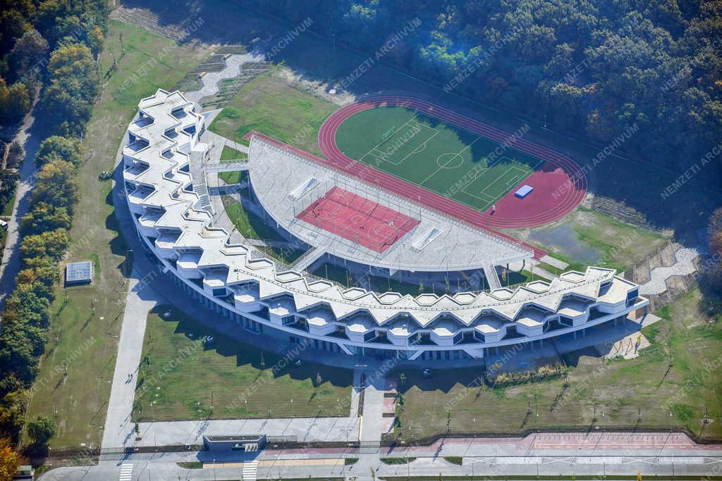 Légi fotó - Debrecen - Nemzetközi iskola 