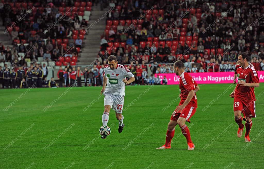 Sportlétesítmény - Debrecen - Felavatták a  Nagyerdei Stadiont