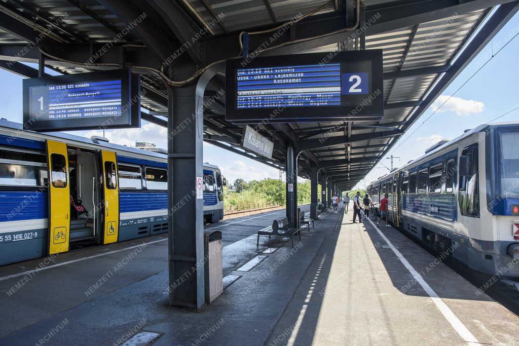 Közlekedés - Budapest - Kőbánya alsó vasútállomás