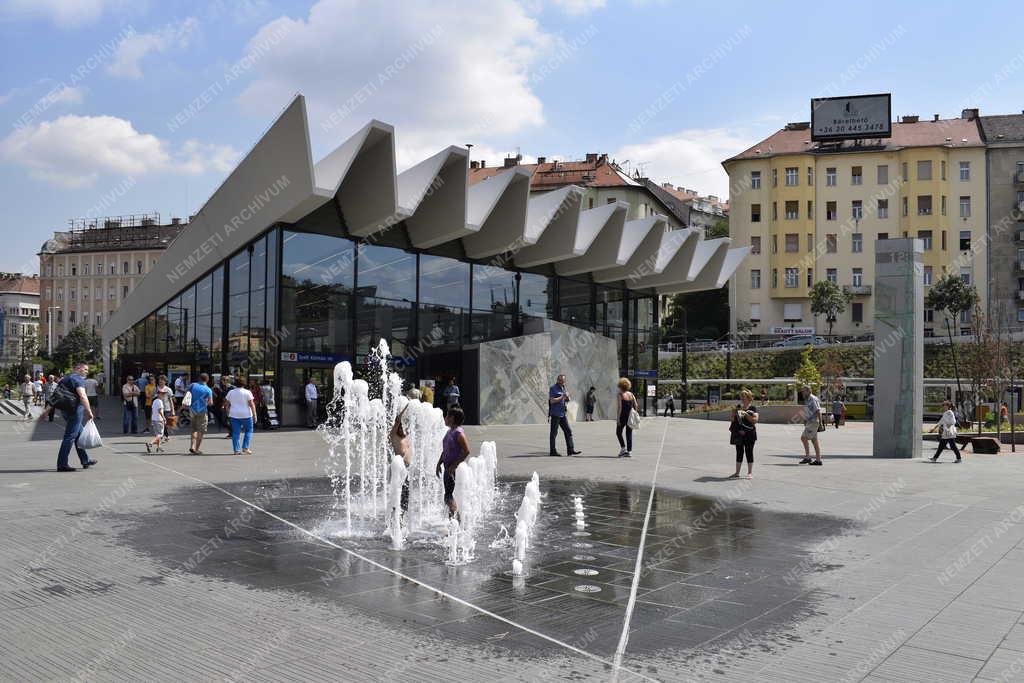 Városkép - Budapest - Széll Kálmán tér