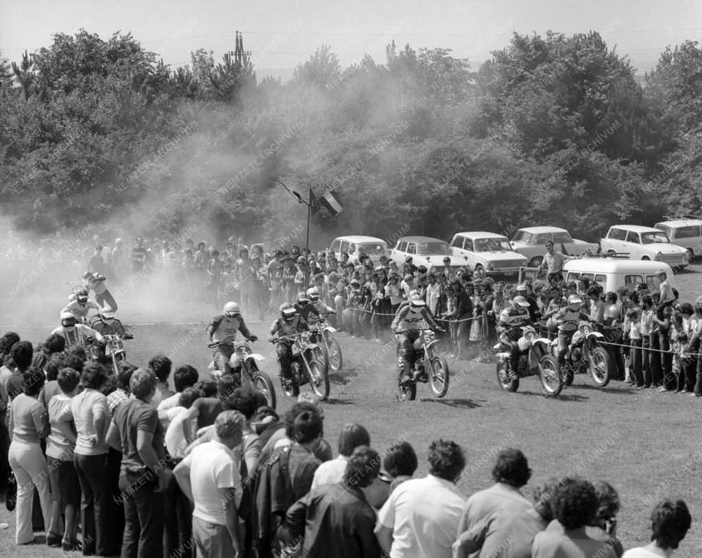 Motorsport - Motocross bajnokság Ajkán