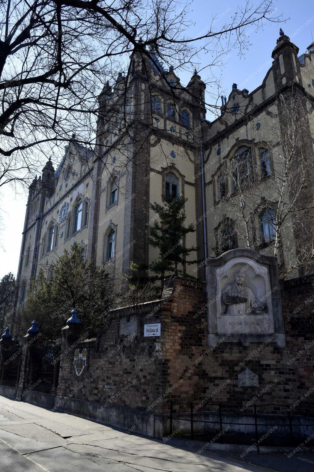 Városkép - Budapest - Böckh János okleveles bányamérnök, geológus domborműve