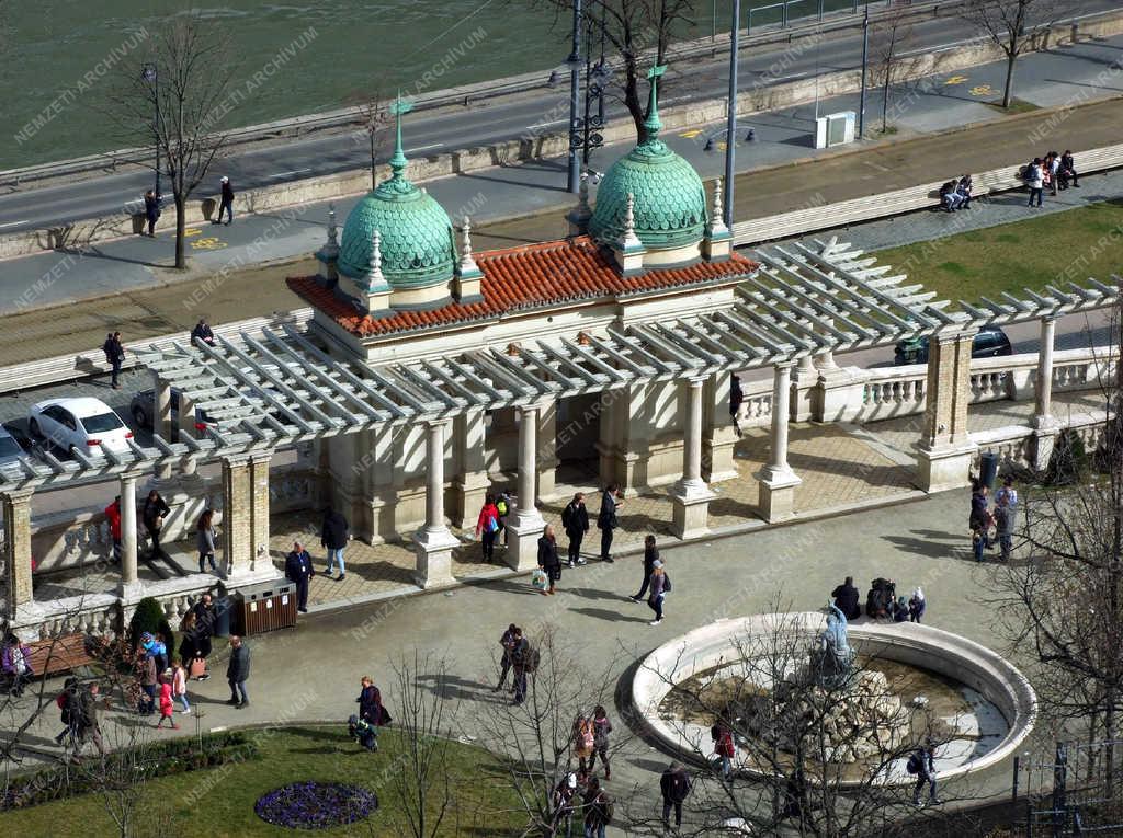 Városkép - Budapest - A Várkert Bazár 