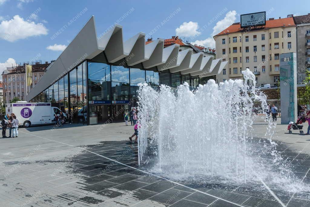 Városkép - Budapest - A felújított Széll Kálmán tér