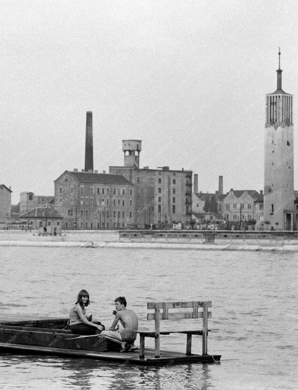 Városkép - Szabadidő - Életkép a Margitszigeten