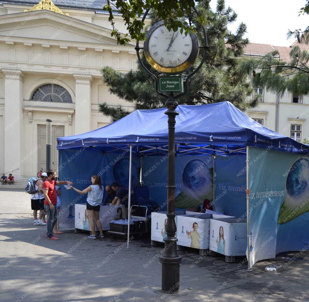 Időjárás - Budapest - Vízosztás a kánikulában