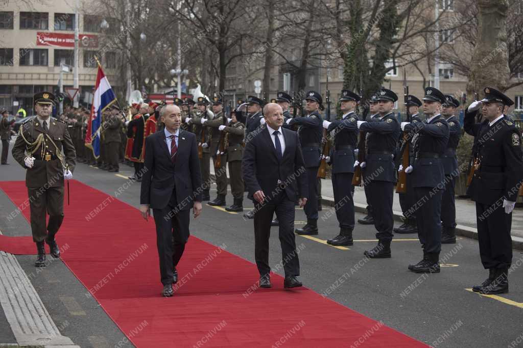 Simicskó István Zágrábban