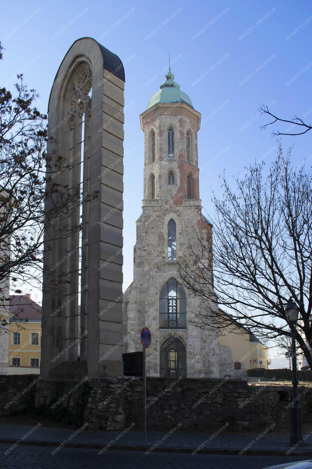 Városkép - Budapest - Mária Magdolna-templom 