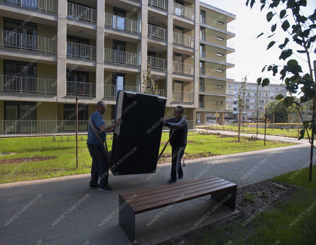 Építőipar - Debrecen - Befejeződött a Dóczy Lakópark építése