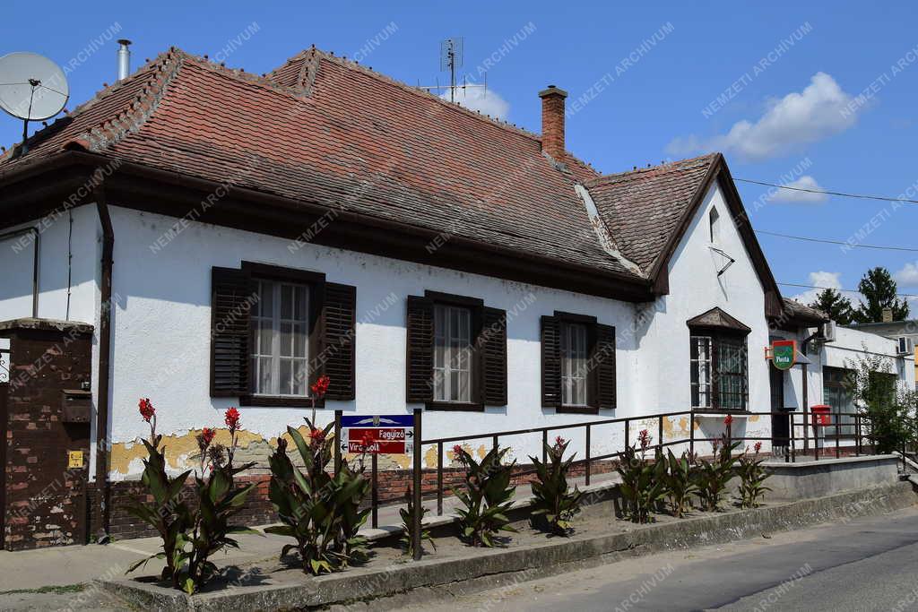 Szolgáltatás - Vaskút - Postahivatal