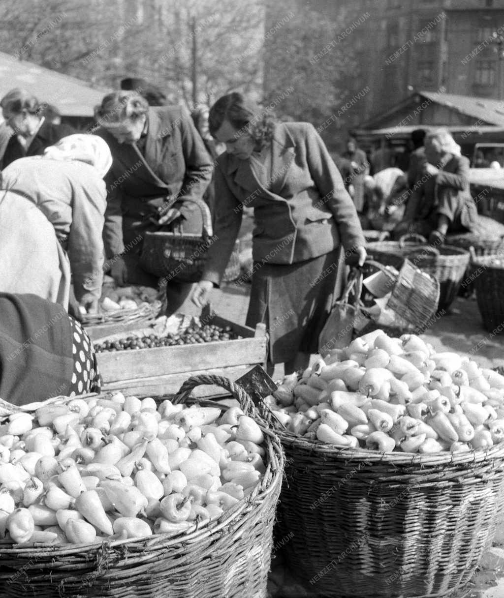 Városok - Budapest - Piacok