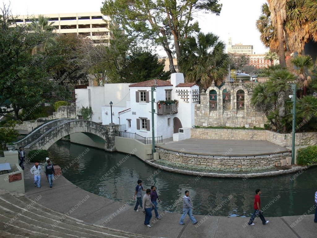 Táj, város - River Walk - San Antonio - Texas