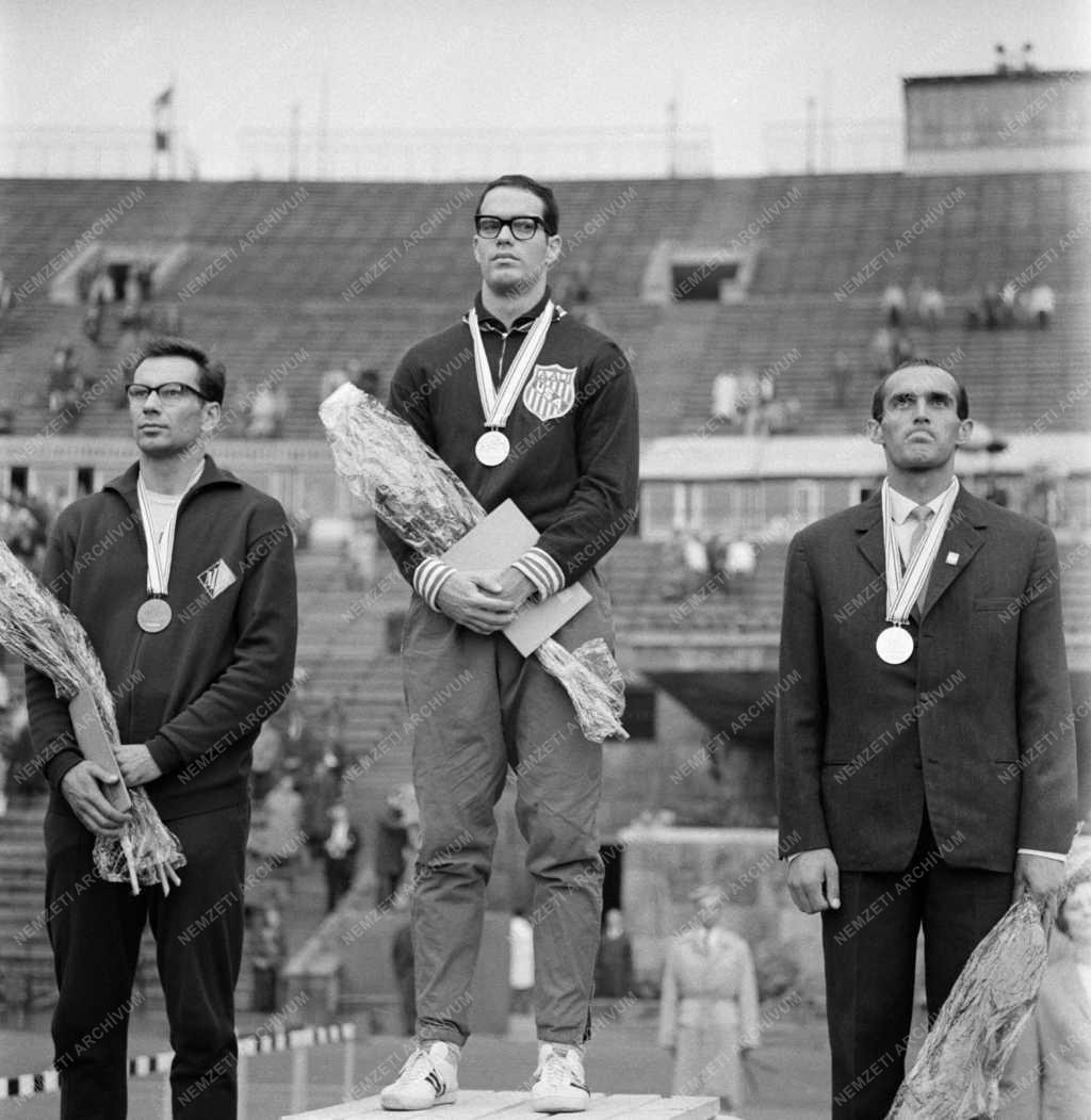 Sport - Az 1965-ös Universiade Budapesten 