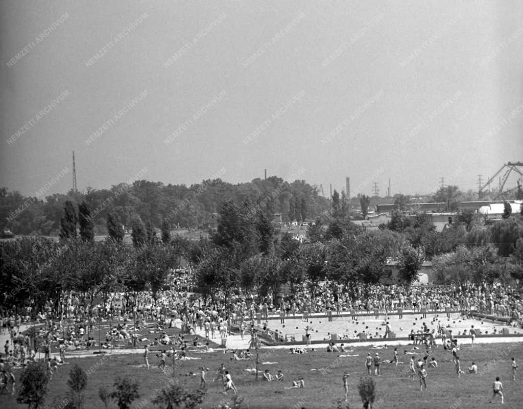 Szabadidő - Szabadság (Dagály) Strandfürdő