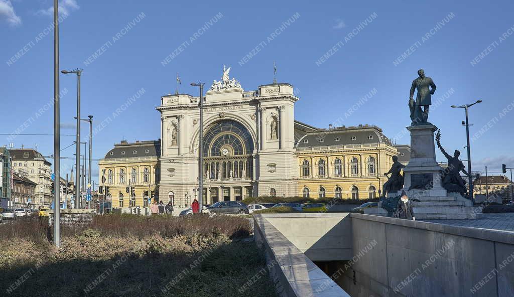 Városkép - Közlekedés - Budapest - Keleti pályaudvar