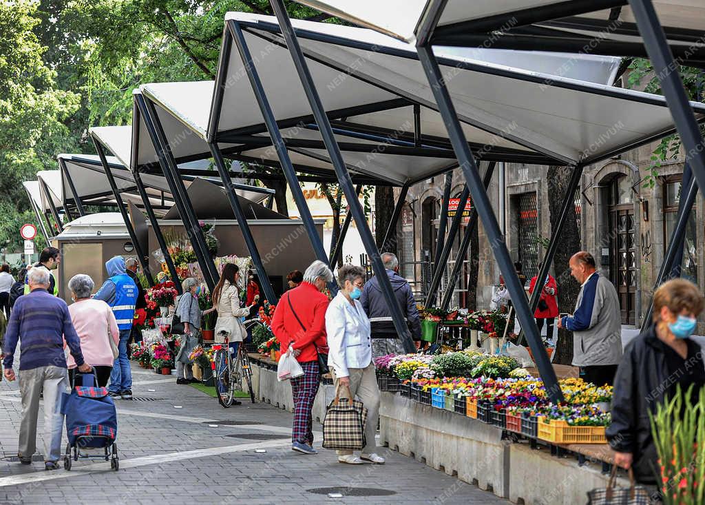 Kereskedelem - Debrecen - Új virágpiac 