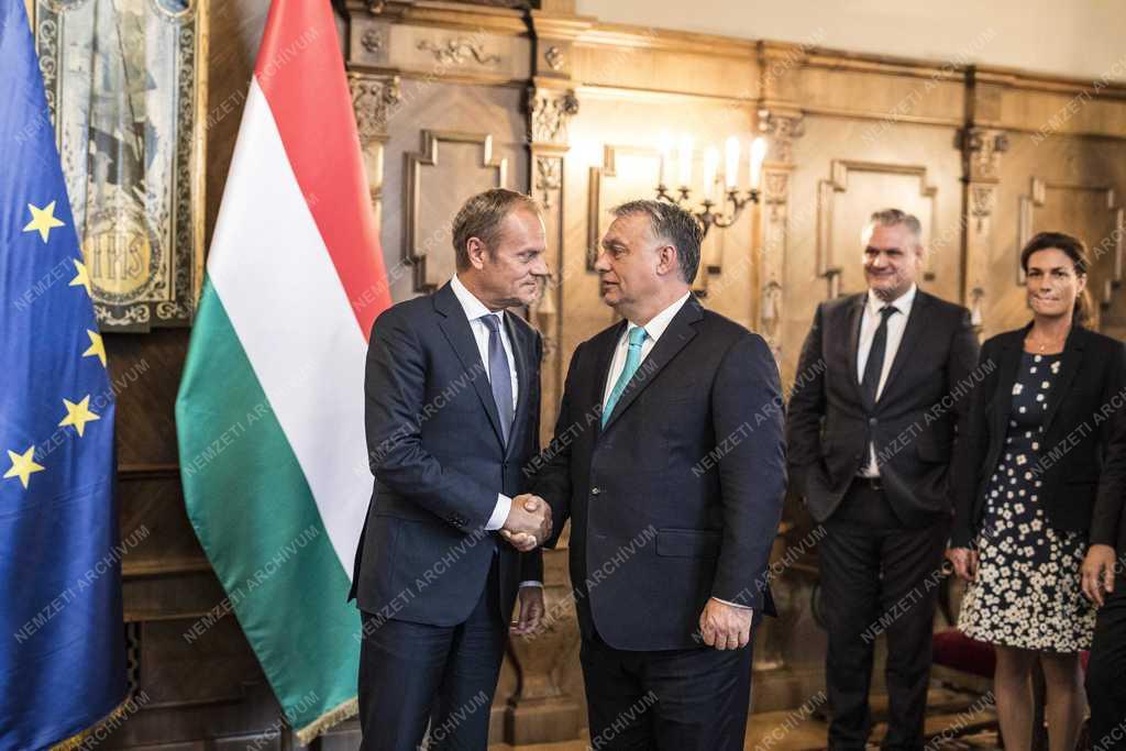 Orbán Viktor és Donald Tusk találkozója