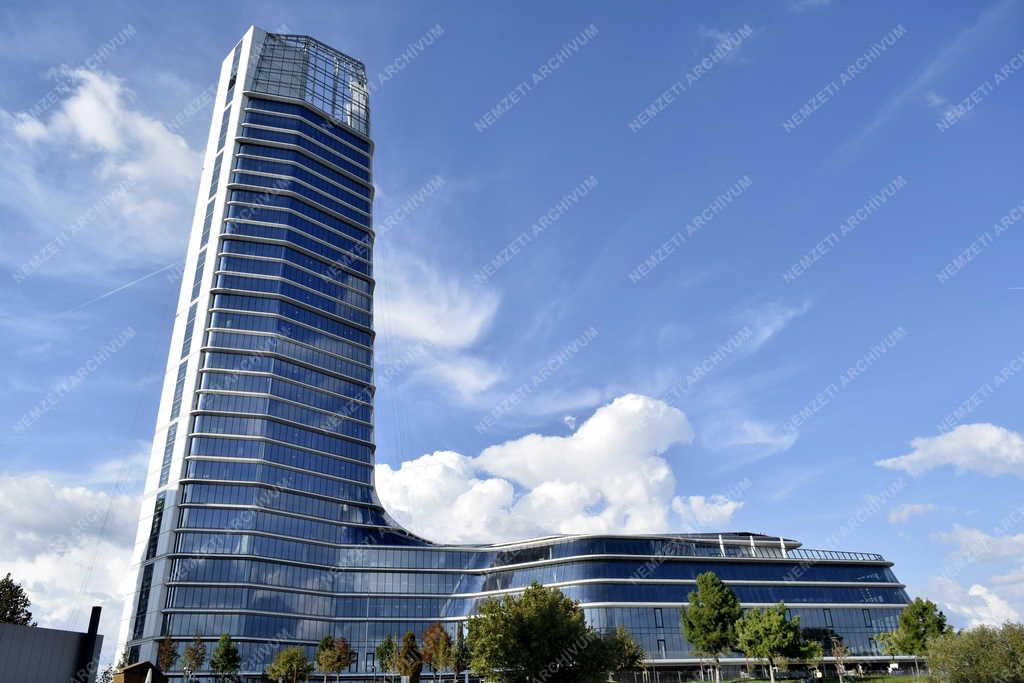 Városkép - Budapest - A MOL Campus új toronyháza