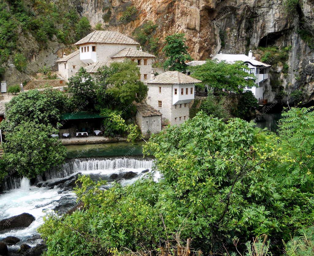 Városkép - Blagaj - A Buna folyó vízesése 