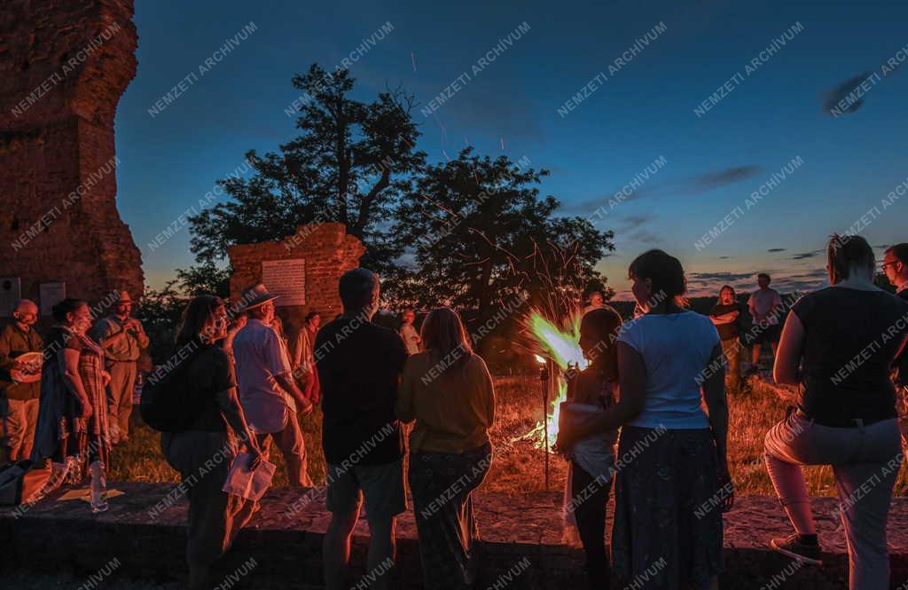 Hagyomány - Nyári napforduló ünnepe