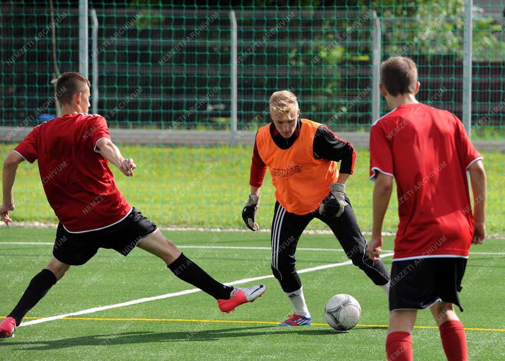 Sportlétesítmény - Debrecen - Debreceni Labdarúgó Akadémia