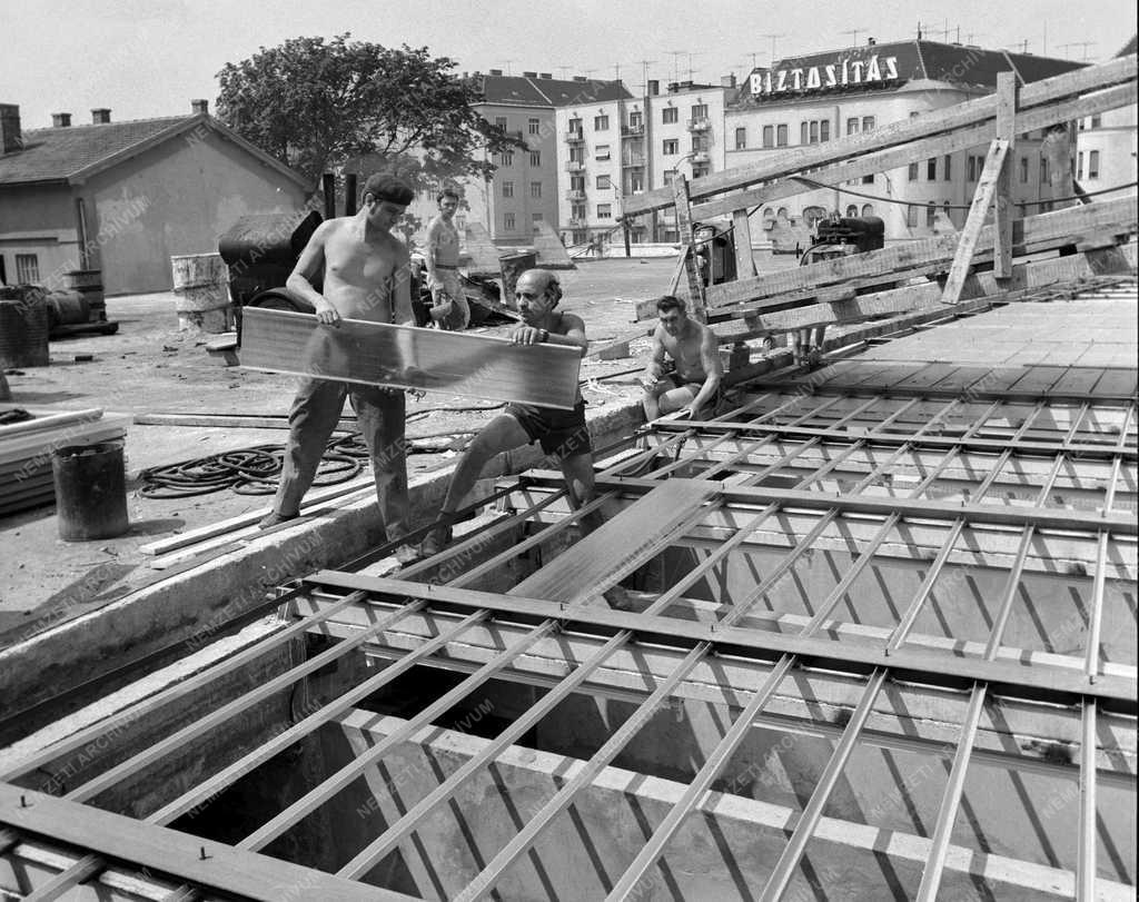 Közlekedés - Hamarosan átadják a Déli pályaudvar új épületét