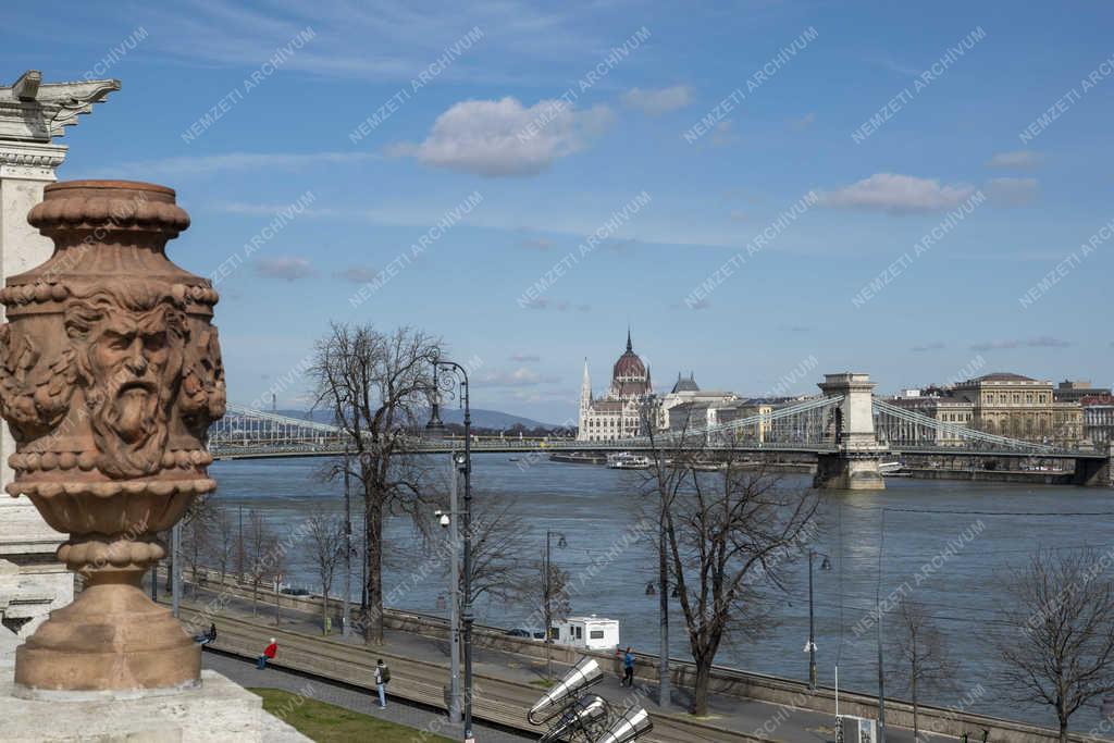 Városkép - Budapest - Várkert Bazár