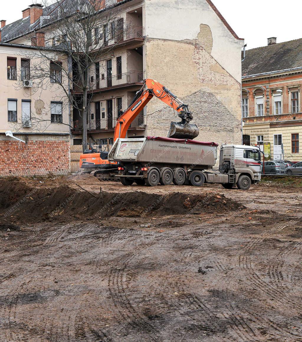 Építőipar - Debrecen - Új szálloda épül 