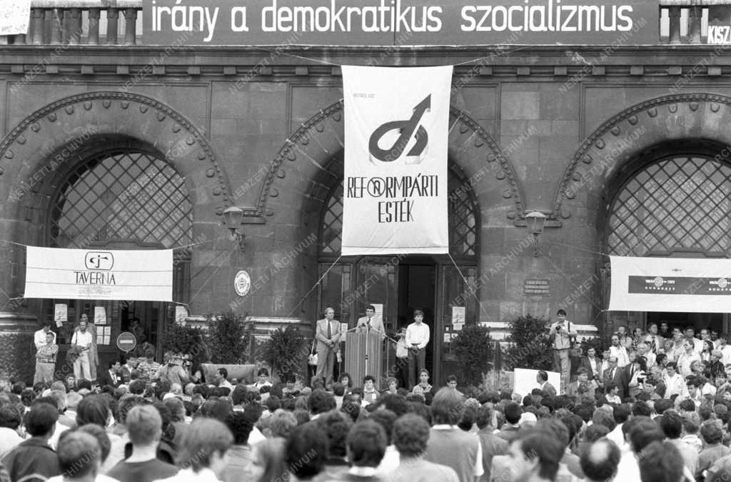 Belpolitika - Reformpárti Esték - Nagygyűlés