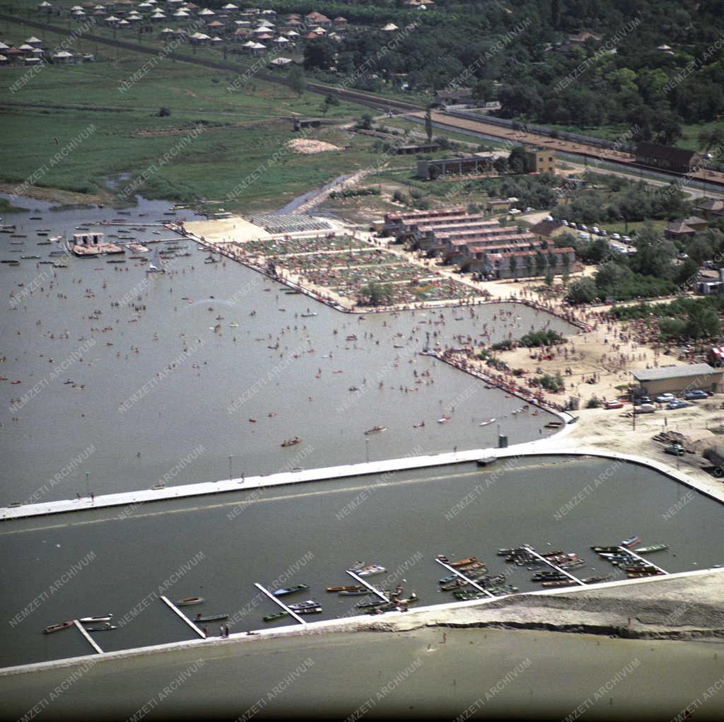 Tájkép - Szabadidő - Agárdi strand