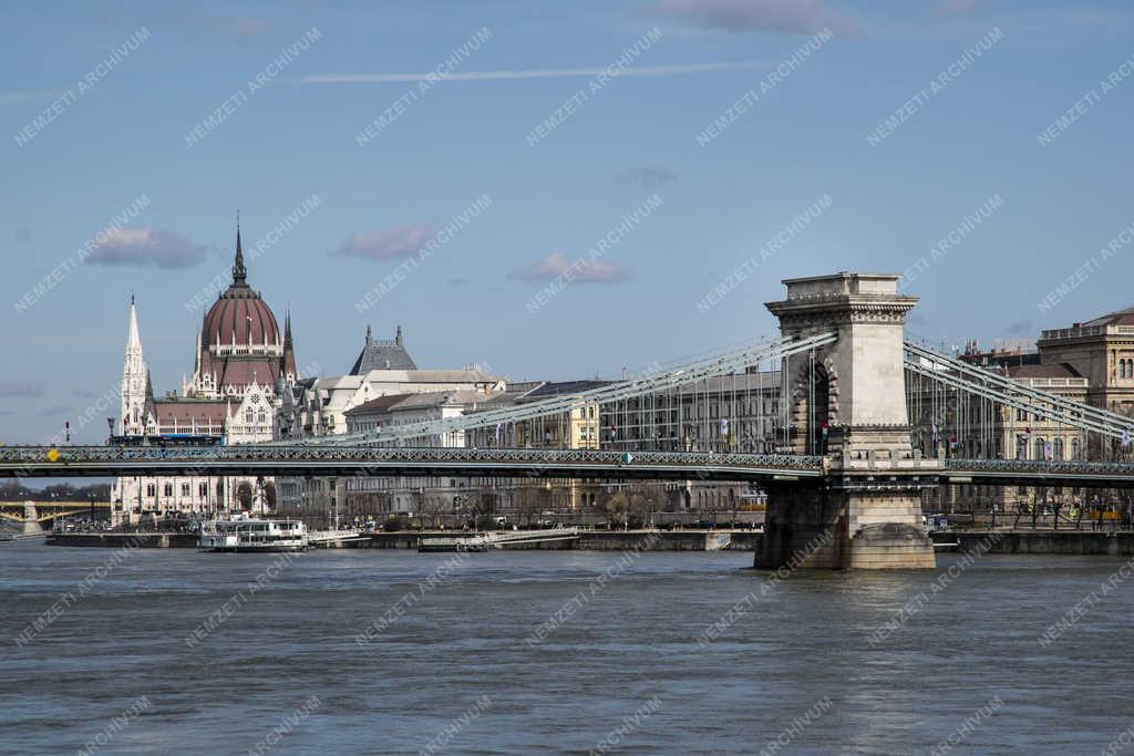 Városkép - Budapest - A Széchenyi lánchíd