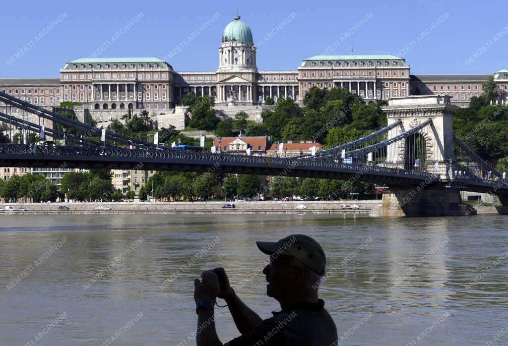 Városkép - Budapest - A Budavári Palota a Dunával