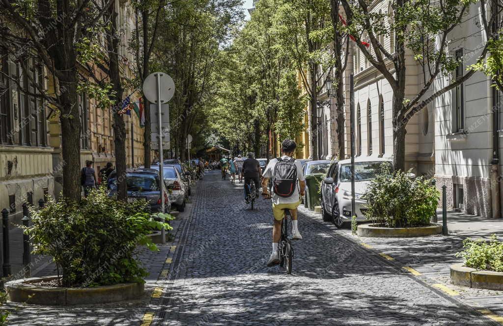 Városkép - Budapest - Reviczky utca