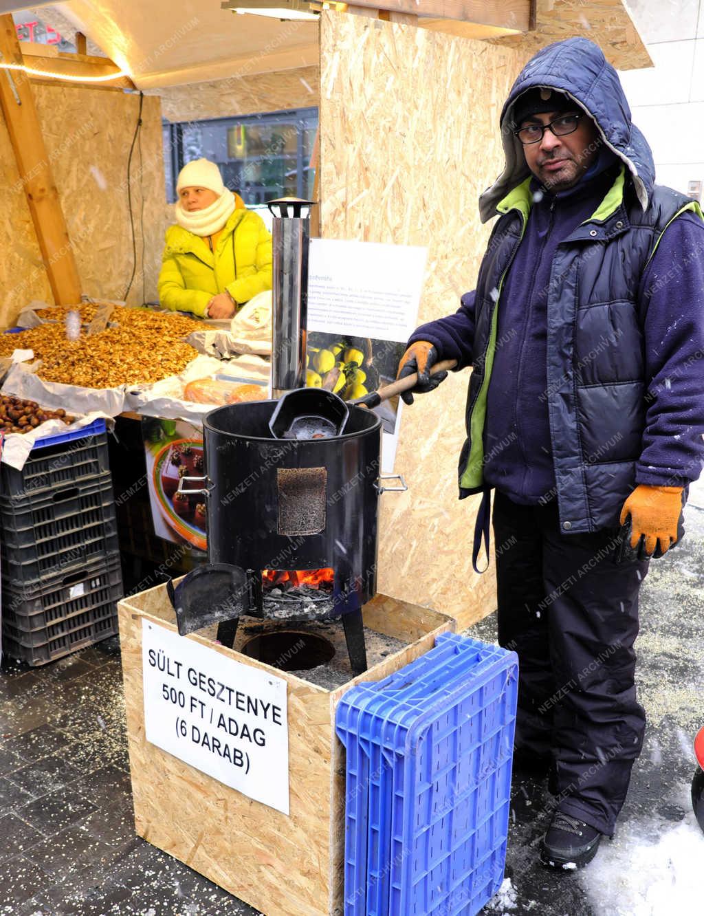 Ünnep - Budapest - Adventi vásár Újbudán