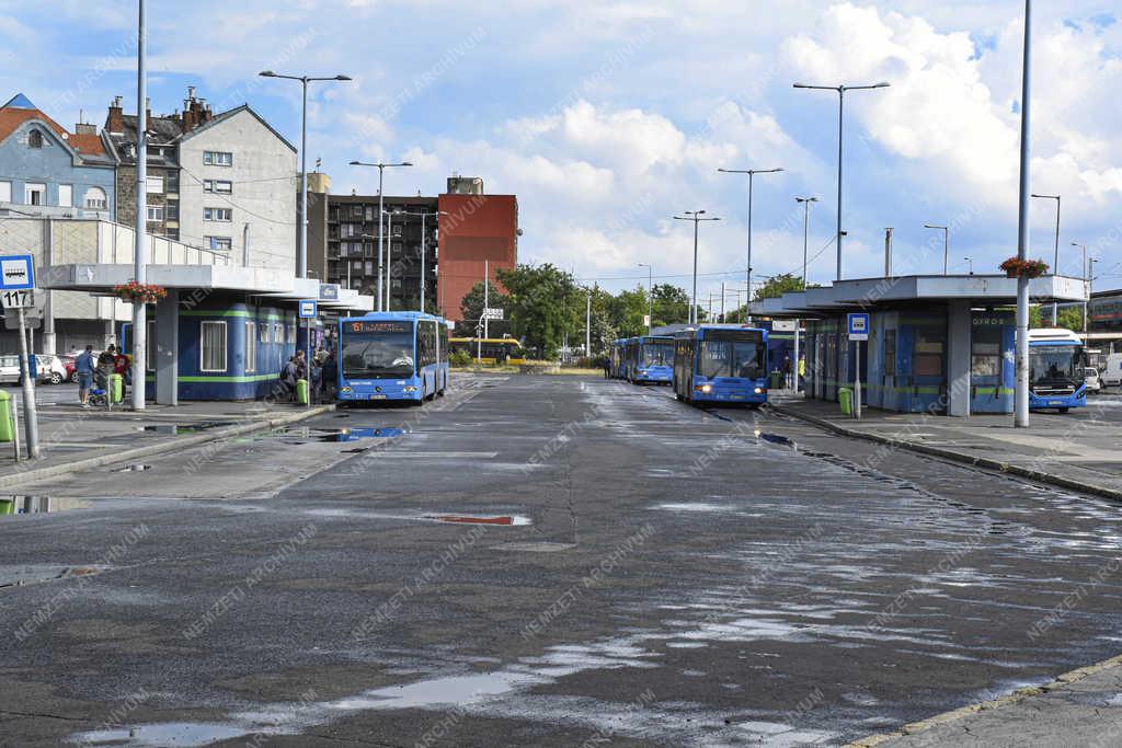 Közlekedés - Budapest - Liget téri autóbusz-végállomás